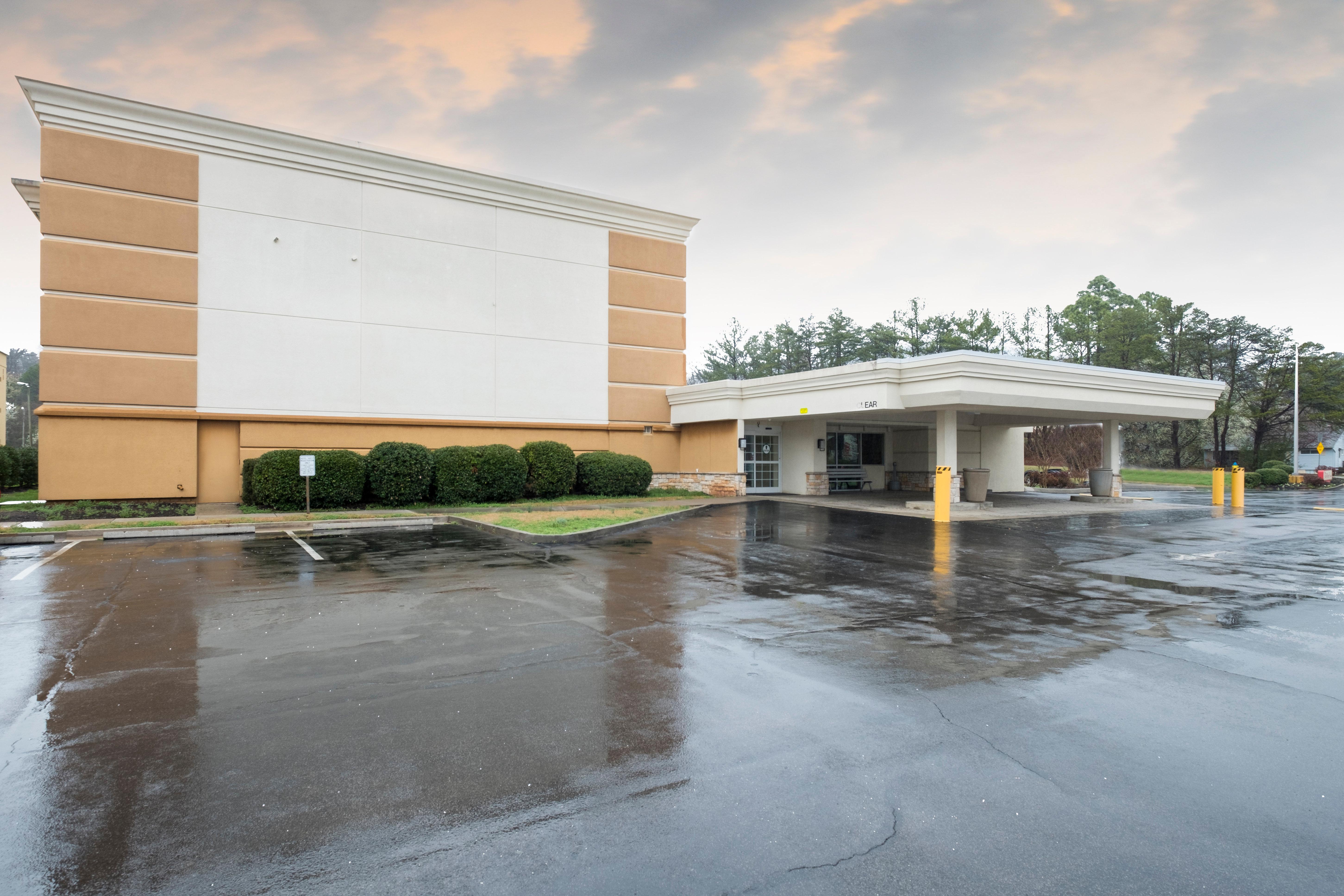 Red Roof Inn Knoxville Central - Papermill Road Buitenkant foto