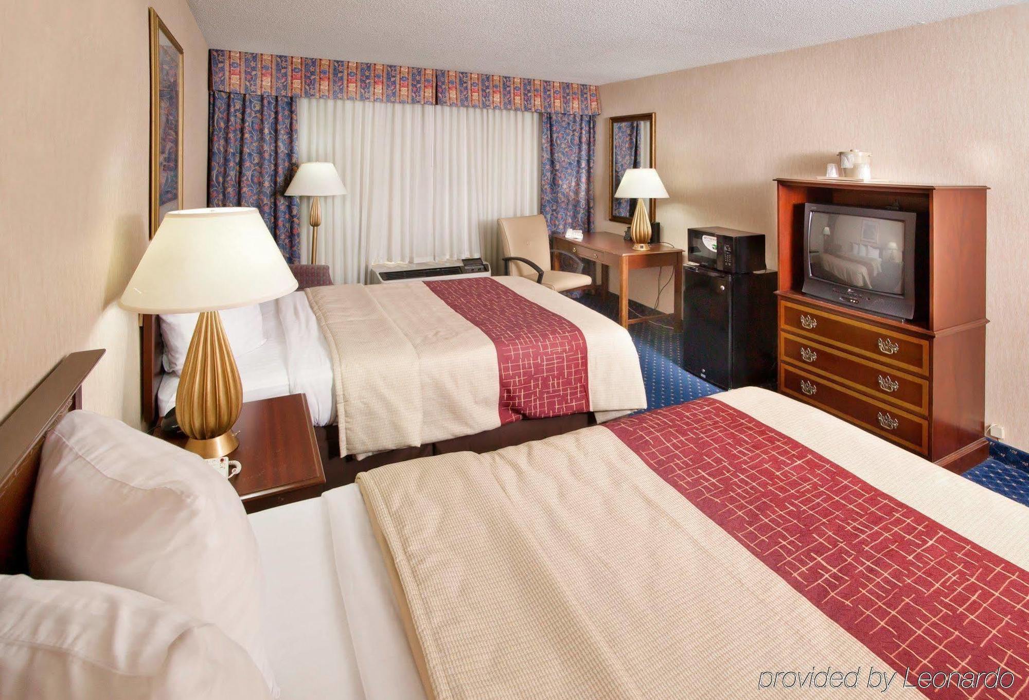 Red Roof Inn Knoxville Central - Papermill Road Buitenkant foto